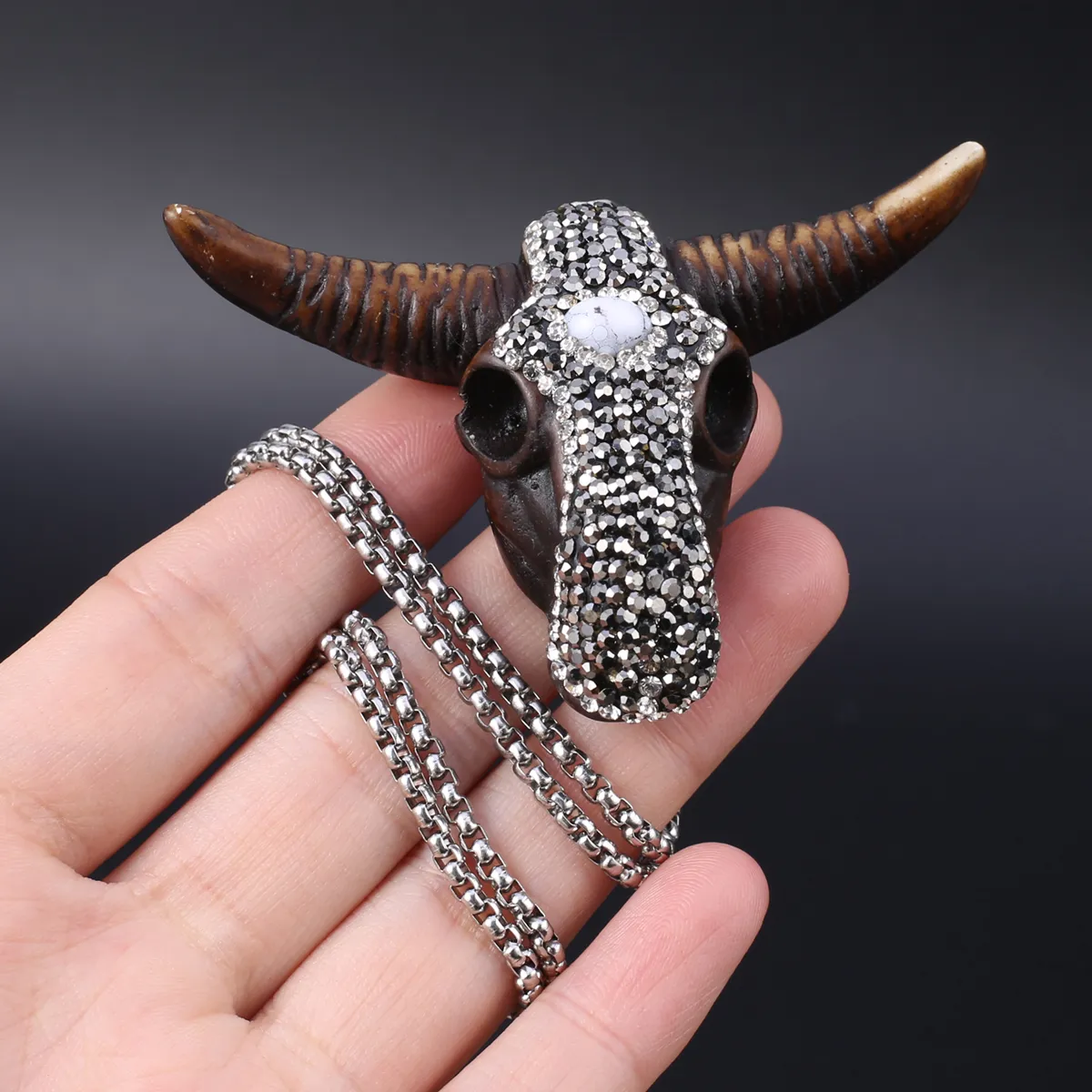 Catene 11 tipi di collane con ciondolo in acrilico con forme di testa di mucca incastonate in pietre naturali Ametista Turchese Reiki_voghion.com