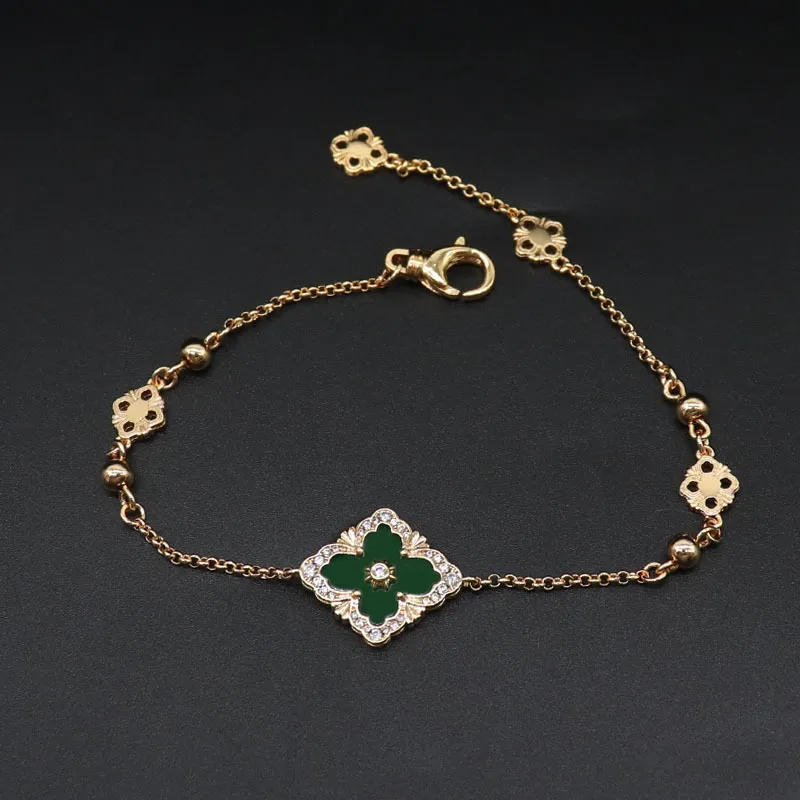 Clover Charm Bracelet With Mother Of Pearl Elegant Gold Bangle_voghion.com