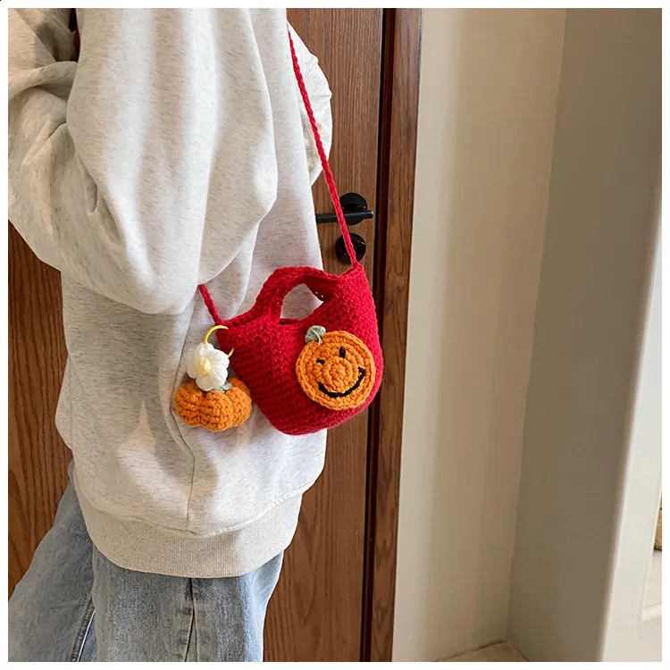 Semplice e carina borsa a tracolla casual versatile in maglia natalizia infantile 2024 tendenza moda di nicchia 240912_voghion.com