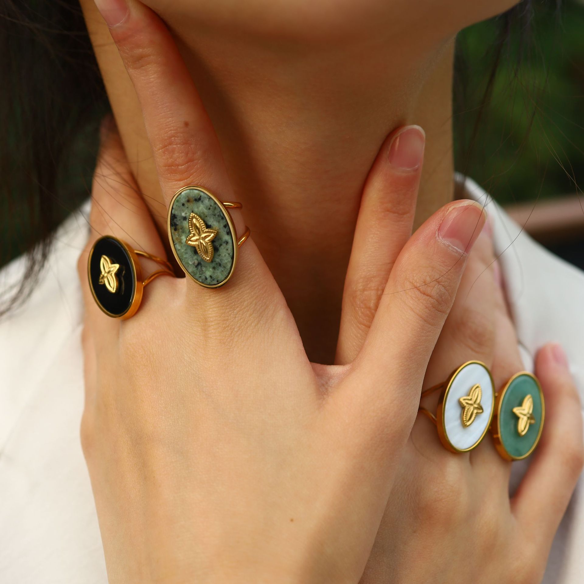 Star Design New Stainless Steel Female Ring With Real Gold Plated Titanium Steel Ring That Does Not Fade And Has A High End Feel