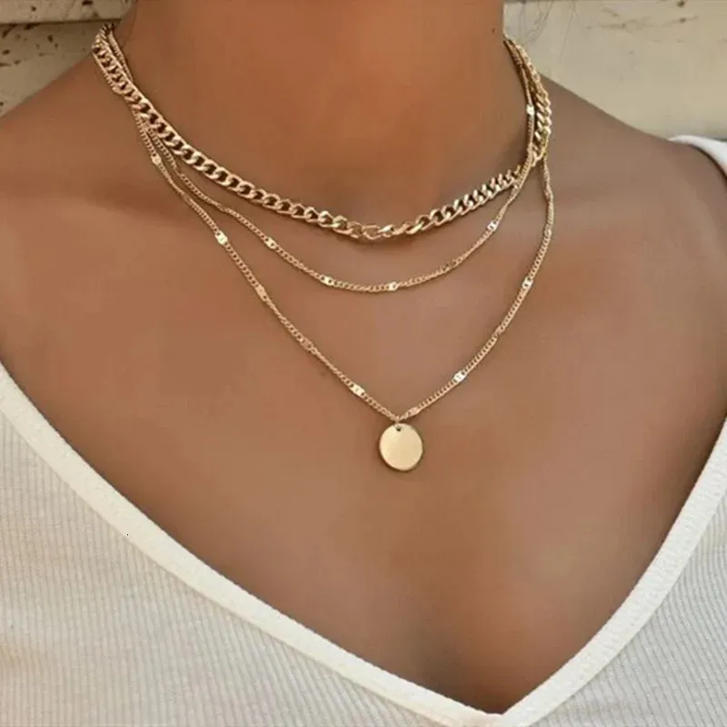 Colliers Collier Vintage sur Chaîne de Cou Bijoux pour Femmes Accessoires Superposés pour Filles Vêtements Cadeaux Esthétiques Mode_voghion.com
