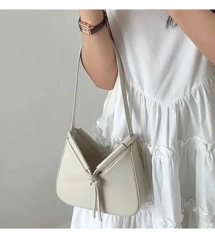 Triangle Shoulder Bag Women Leather Foldable Small Crossbody Bag_voghion.com