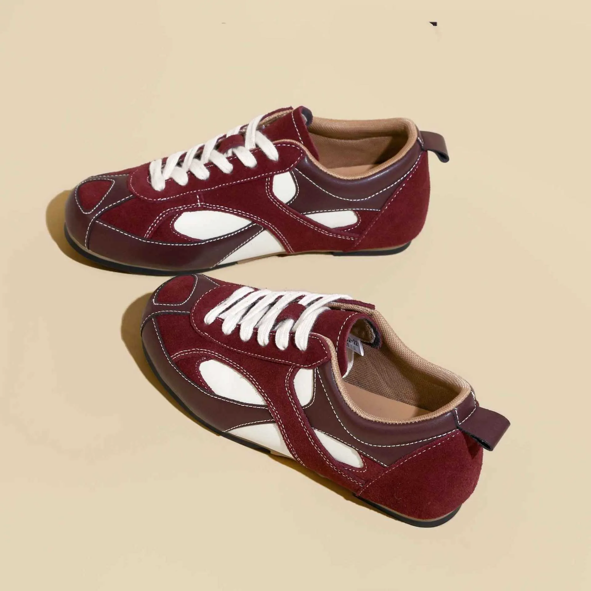 Women's Sports Shoes:Fashion Design New Retro Flat Bottom Running Shoes Training Versatile Leisure_voghion.com