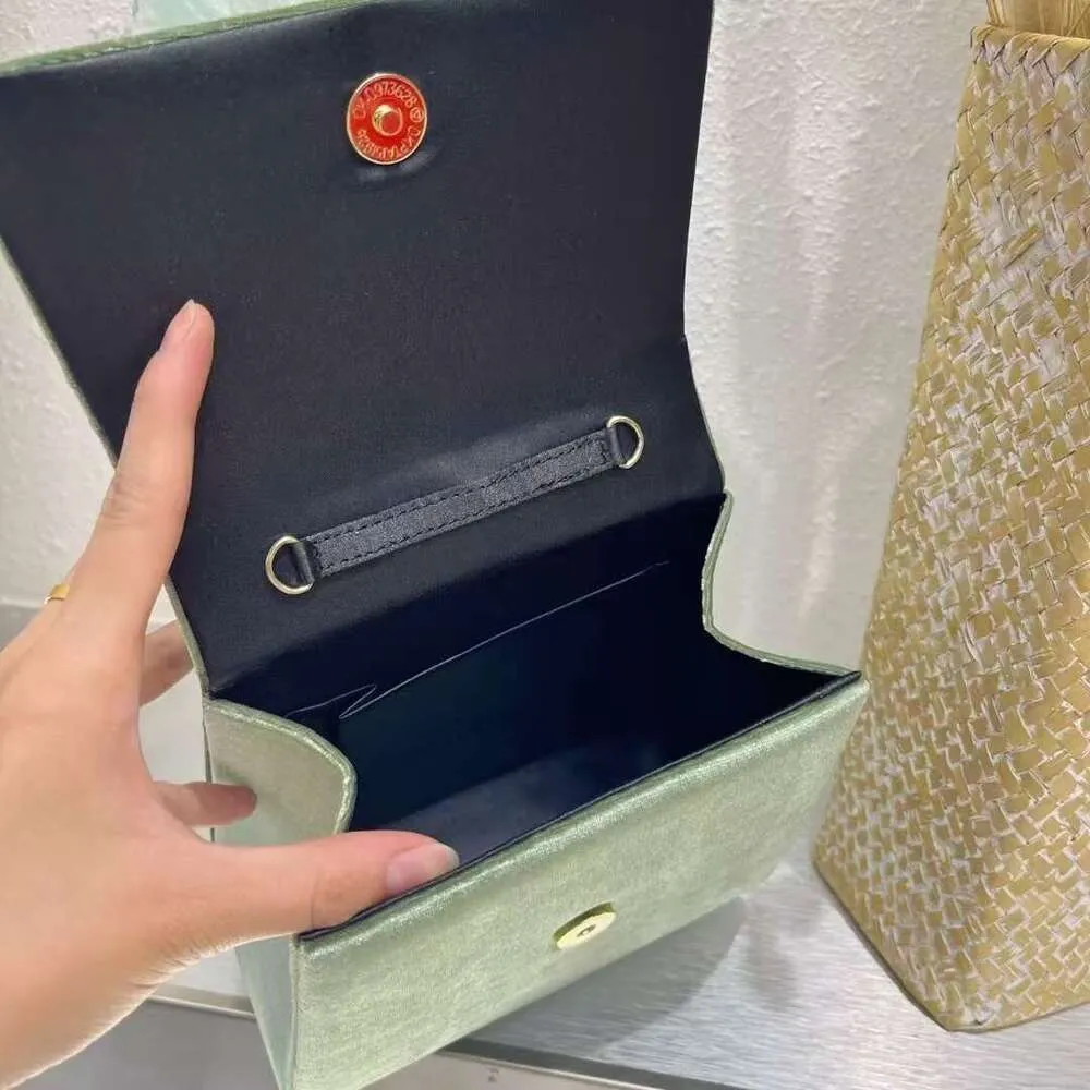 Elegant Beaded Square Clutch Bag Handbag And Shoulder Bag Set_voghion.com
