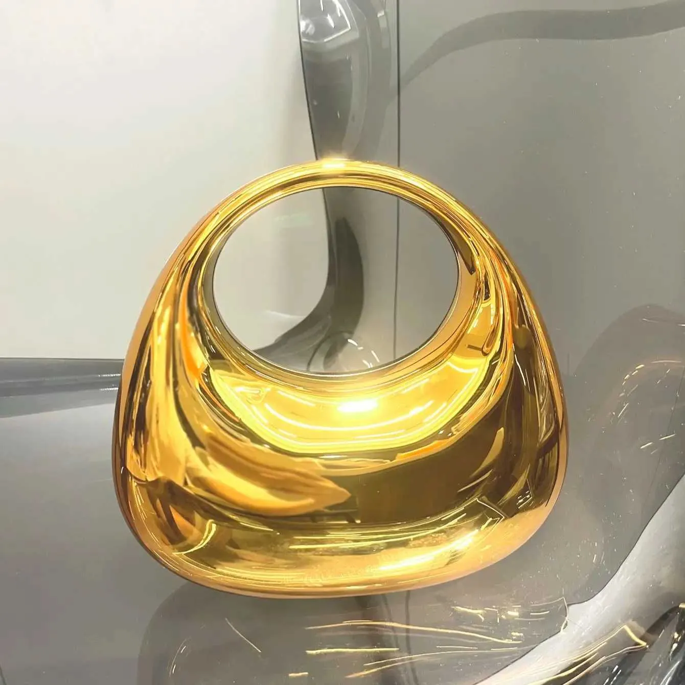 Golden Evening Purses and handbag Designer shoulder bags moon bag Party Wedding Round Acrylic Shiny Clutch purseC241116_voghion.com