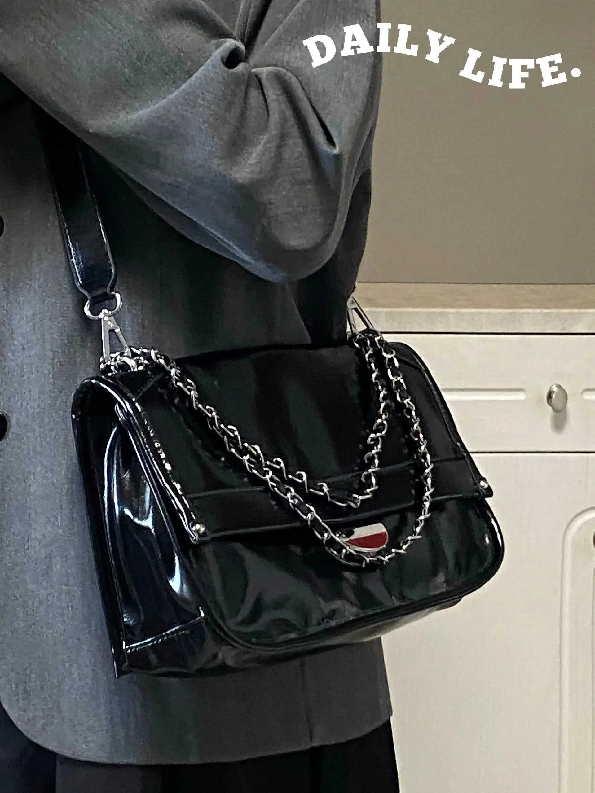 Black Patent Leather Crossbody Bag For Women Chain Shoulder Bag_voghion.com