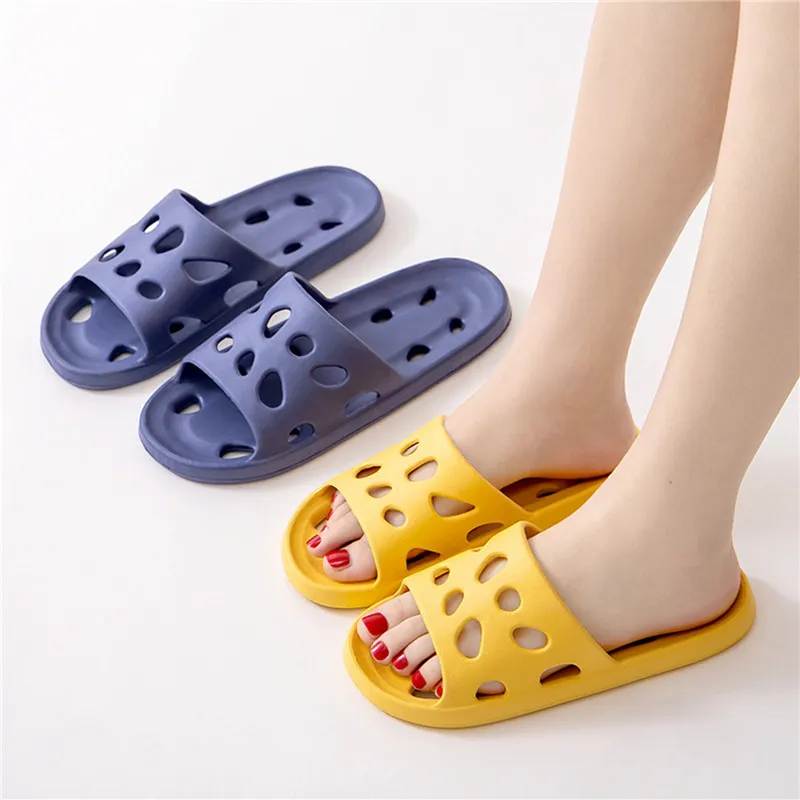 Cloud Flip Slides Beach Sandals Non-slip Bathroom Slippers_voghion.com