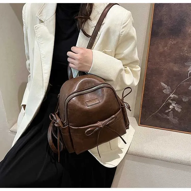 Retro Pu Rucksack Frauen Casual Solide Leder Kleine Schulter Taschen Große Kapazität Täglichen Pendeln Tragbare Packs Dame Griff_voghion.com