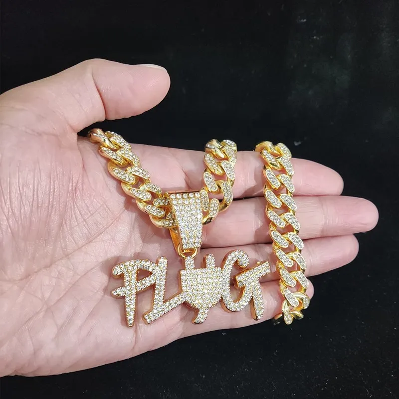 Colliers pendentifs hommes femmes Hip Hop PLUG collier lettre avec chaîne cubaine en cristal de 13 mm HipHop Iced Out Bling Fashion_voghion.com