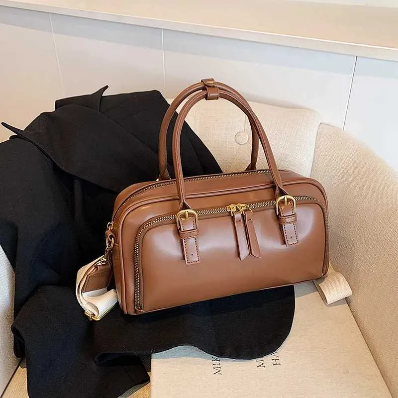 Vintage handtassen voor vrouwen, massief PU-leer, grote capaciteit, vrouwelijke forensen, brede band, crossbody-rugzakken 2024 NewC241212_voghion.com