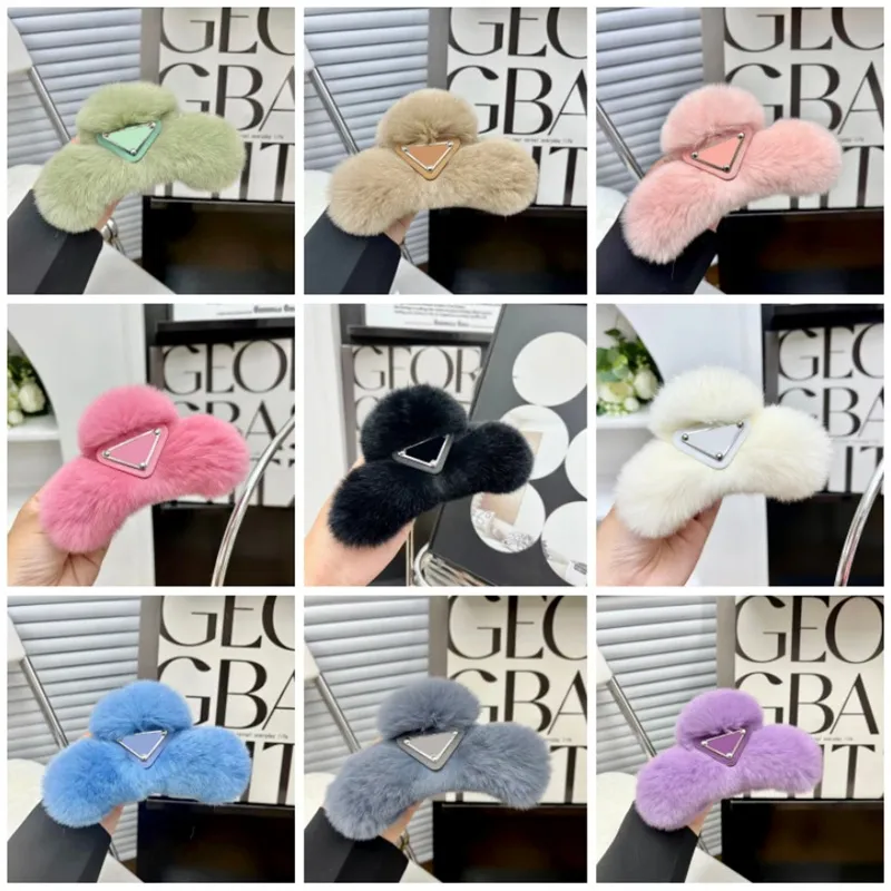 Haarspangen Flauschige Clips Designer Damen Haarnadeln Fuzzy Letters Klaue Clip Pelzige Winter Warme Haarnadel Designer Mädchen_voghion.com