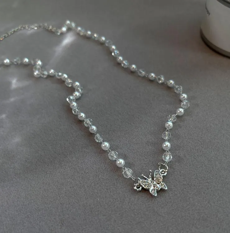 Collane con ciondolo Collana girocollo a farfalla con perle coreane Collana da donna con perle trasparenti per feste di nozze_voghion.com