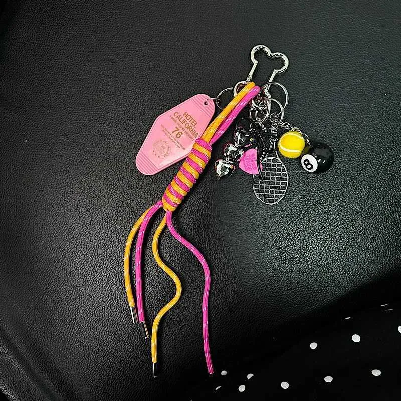 Kleiner Nischen-Instagram-Blog mit dem gleichen DIY-Zubehör-Schlüsselanhänger aus geflochtenem Seil der M-Serie für Handytasche Y241121_voghion.com