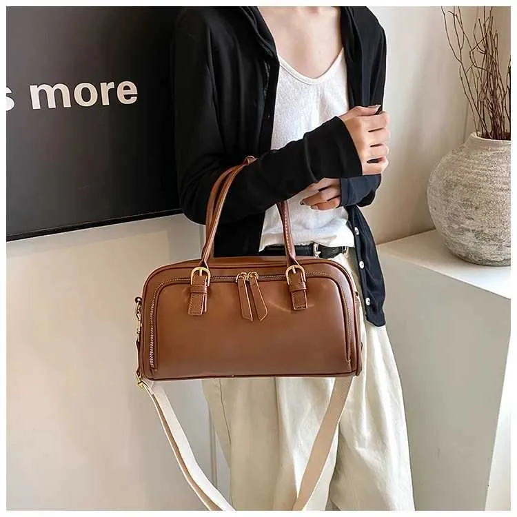Vintage Handbags for Women Solid Pu Leather s Large Capacity Female Commute Wide Strap Crossbody Packs 2024 NewC241212_voghion.com