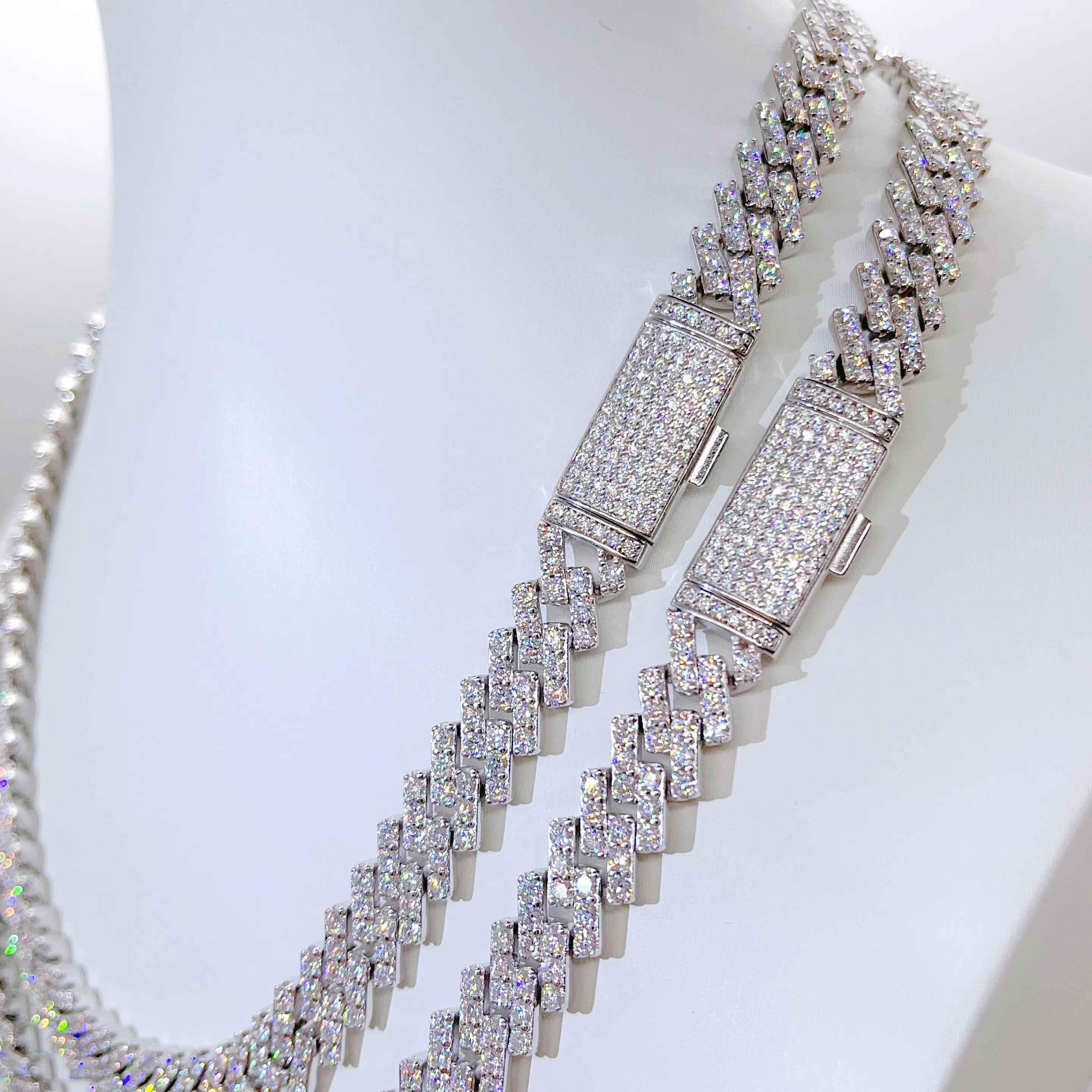 Passa il tester del diamante Iced Out Vvs Moissanite Sterling Sier Catena a maglie cubane da 10 mm_voghion.com
