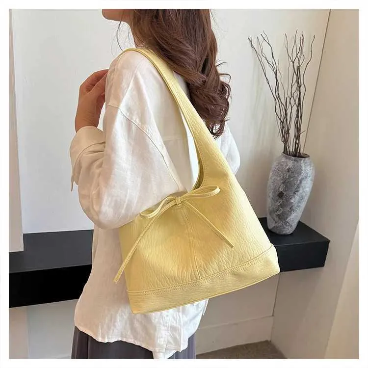 Sac à main en cuir PU solide et décontracté pour femme, sacoche à bandoulière polyvalente pour les déplacements quotidiens, grande capacité, sous les bras_voghion.com