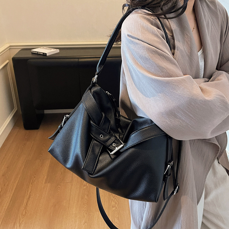 Women's Fashion Tote Bag Large Capacity Soft PU Shoulder Bag With Zipper Closure For Daily Use In , , ,