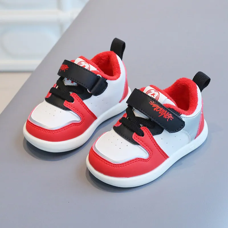 Zapatos para niños pequeños, zapatillas de deporte casuales de algodón de invierno para bebés y niños, calzado grueso y cálido antideslizante para primeros pasos, zapatillas Cutefeet para_voghion.com