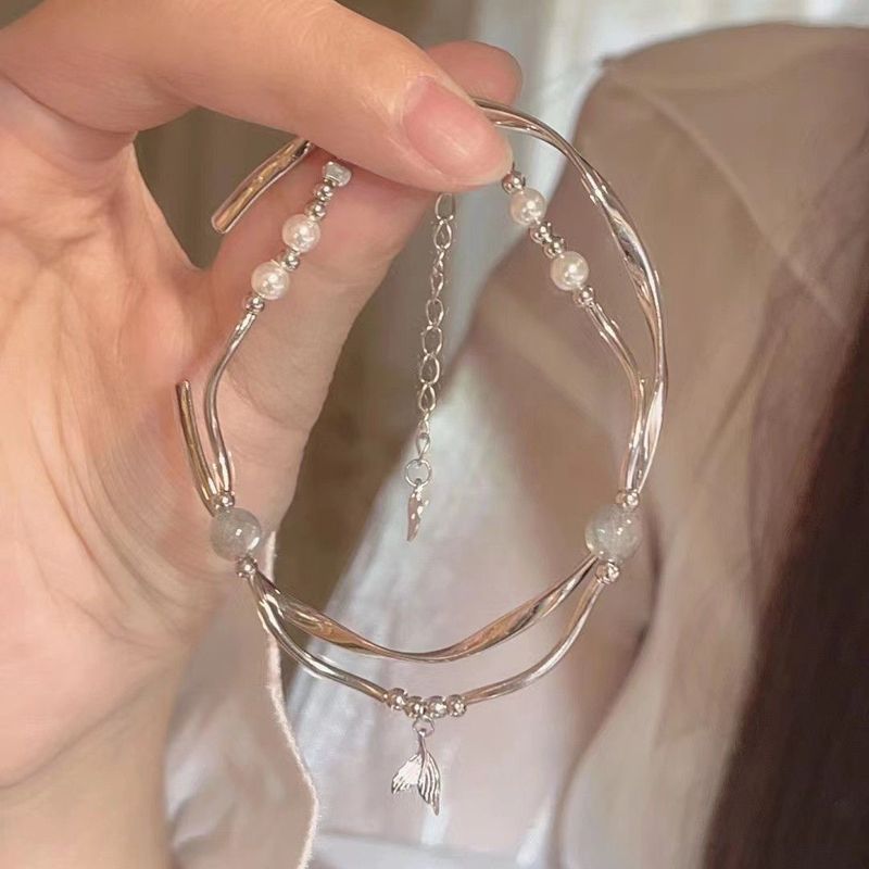 Fischschwanz-Design für Frauen, süßes doppellagiges Mobius-Armband, Nischenpersönlichkeit, vielseitiges Temperament-Armband_voghion.com
