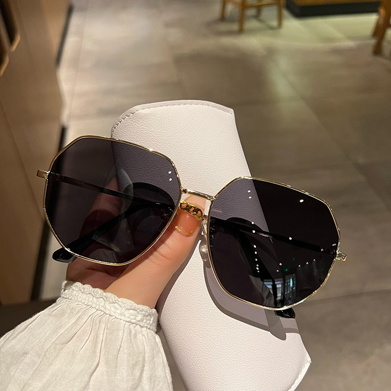 Polarized Men's Sunglasses Oversized Metal Frame Driving Glasses_voghion.com