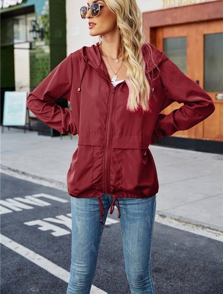 Leichte Damen-Regenjacke mit Kapuze und Reißverschluss für Outdoor-Wanderungen – wasserabweisendes Polyestergemisch mit Blumenmuster und V-Ausschnitt_voghion.com