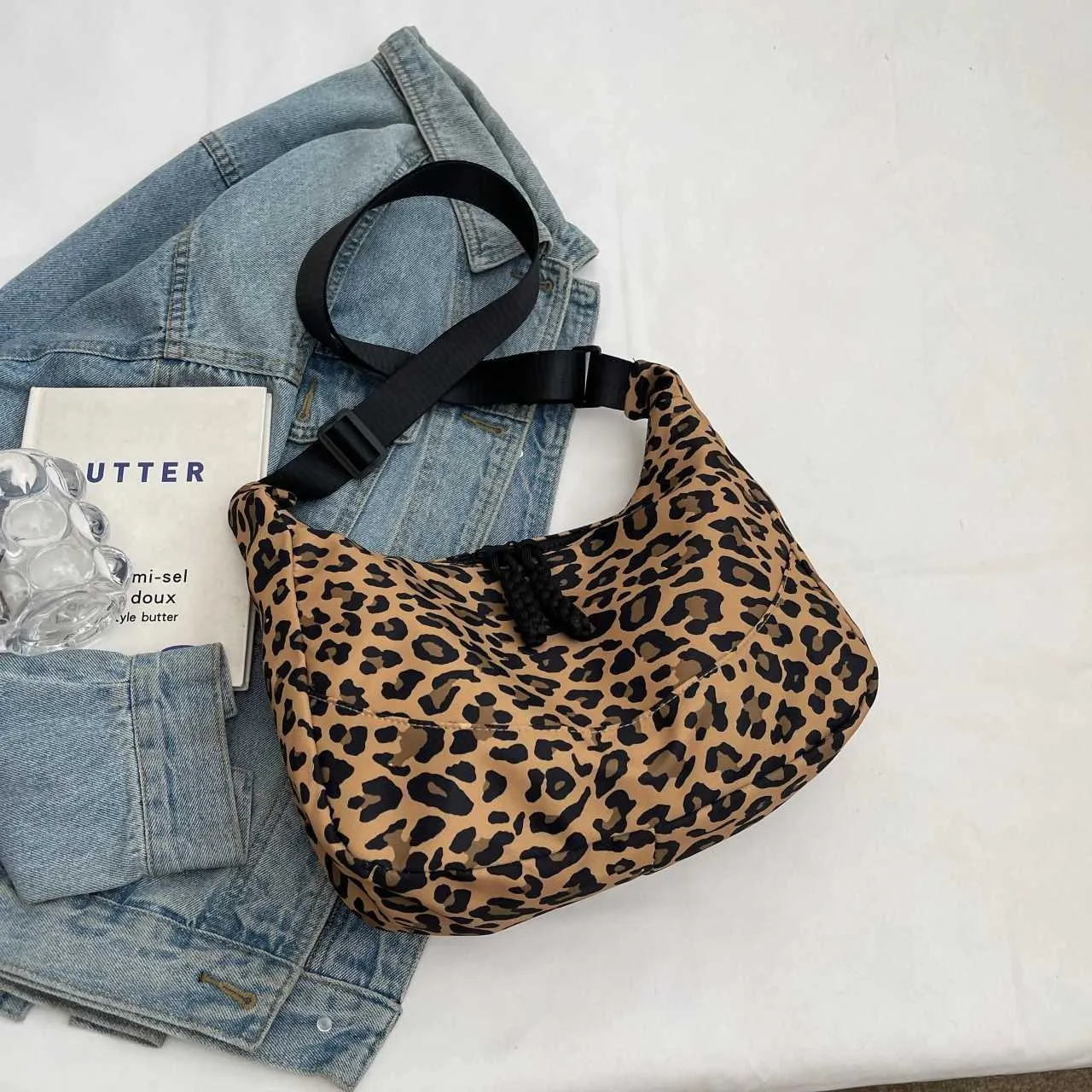 Autumn/Winter large capacity commuter leopard print crossbody Womens canvas fashion casual shoulder dumpg bag_voghion.com