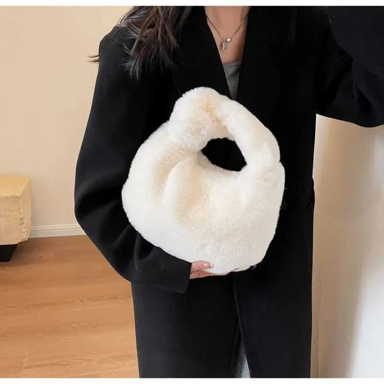 Portafoglio da donna con manico corto Fi Cluh carino Wen Fur Small Half Mo caldo peluche borsa da polso Y241106_voghion.com