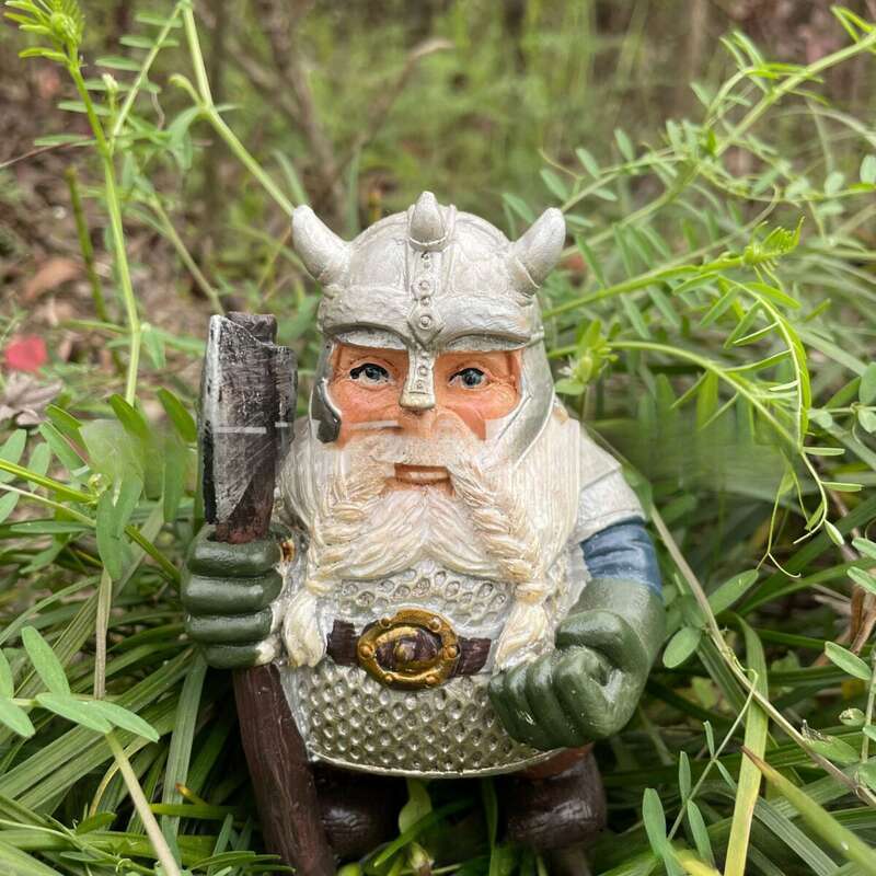 Nieuwe Hars Ambachten Bijl Viking Standbeeld Dwerg Oud Tuin Ornament_voghion.com