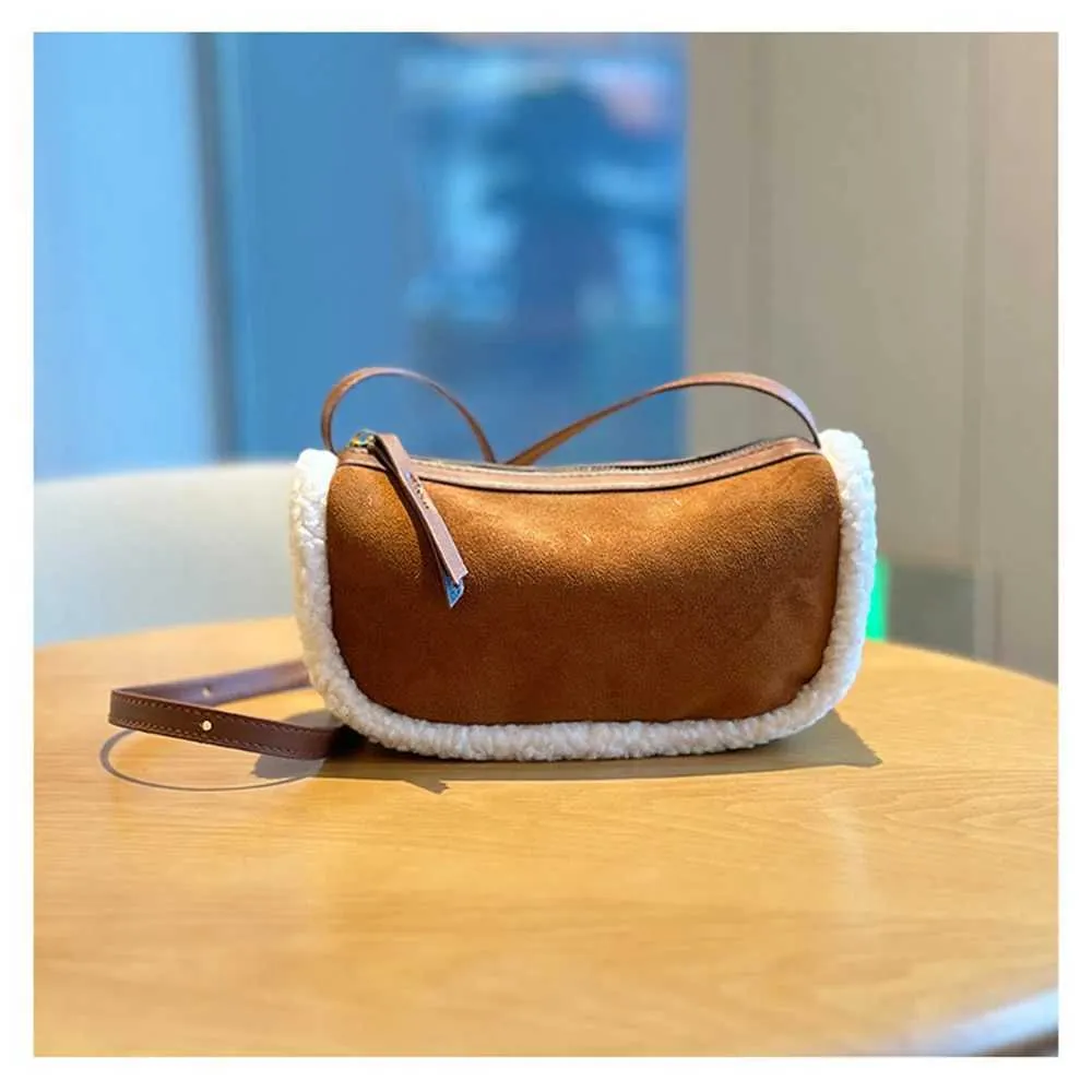 Women Retro Suede Crossbody Solid Patch Lamb Fleece Casual Shoulder Bags Female Commute All-match Messenger Pillow_voghion.com