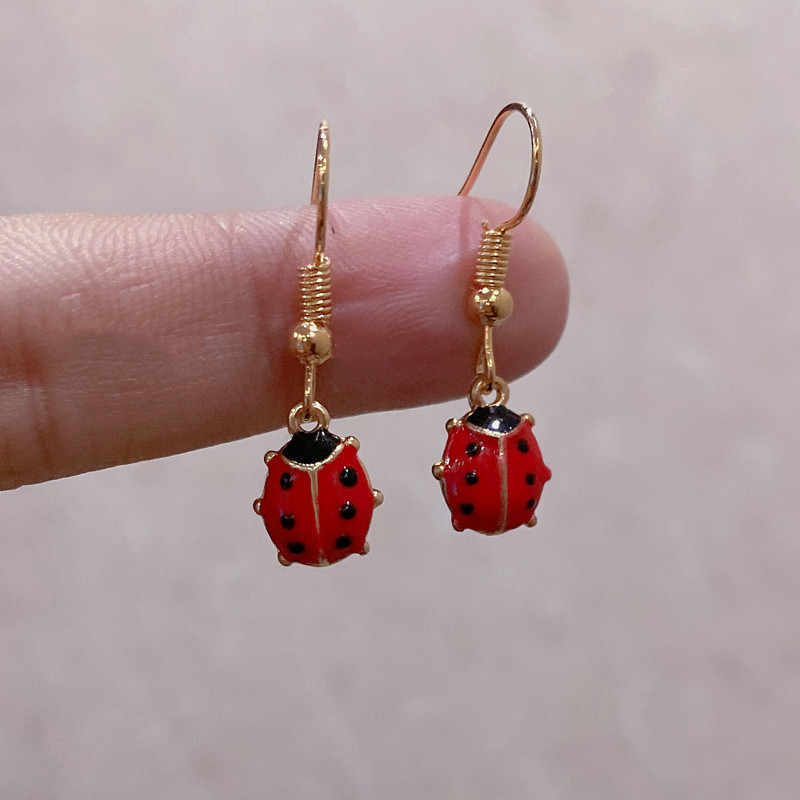 Red Ladybug Hoop Earrings Asymmetrical Design Jewelry Set_voghion.com