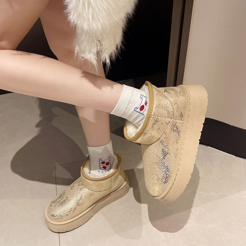 Internet-Berühmtheit neuer Herbst- und Winterschnee 2024 koreanische Version dickbesohlter Modetrend kurze Stiefel plus Veet warm_voghion.com