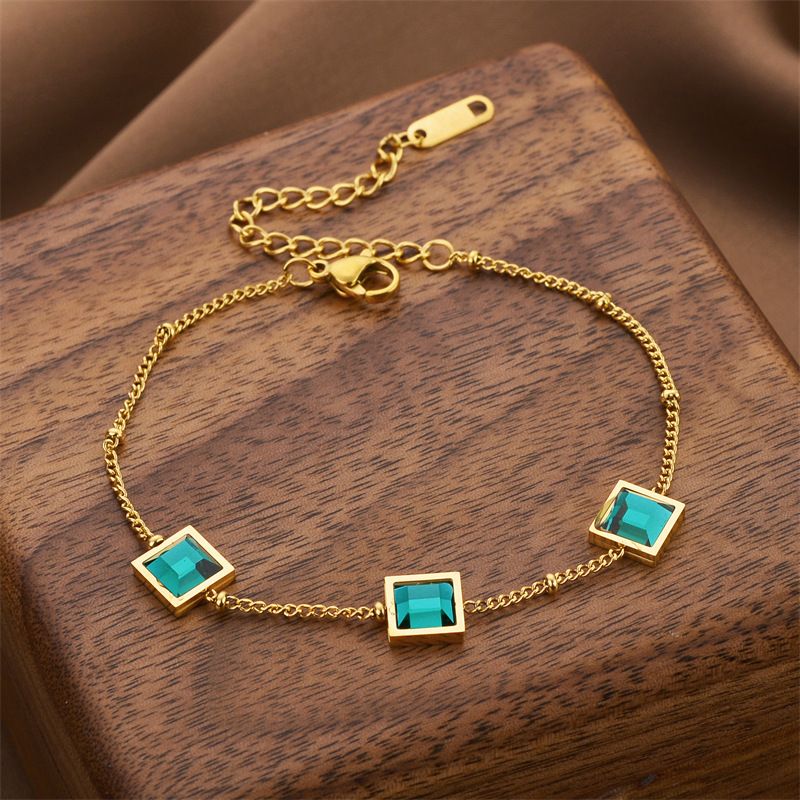 Heißer Selg Instagram-Trend, Nischendesign, Titanstahlarmband, goldenes Quadrat, smaragdgrüner Schmuck_voghion.com