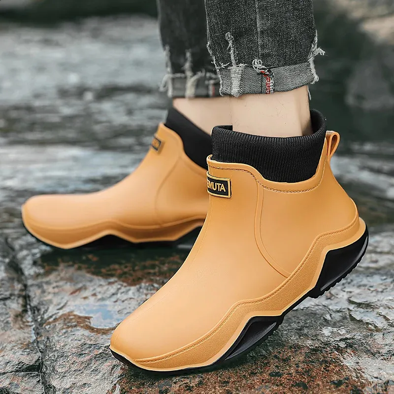 Scarpe da pioggia basse impermeabili antiolio invernali da uomo e da donna, foderate in peluche, in PU, antiscivolo, taglia EU 36-44 250122_voghion.com