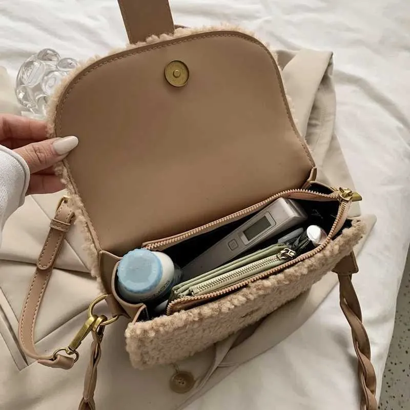 Borsa a tracolla invernale con tracolla in pelliccia di peluche e tracolla in pelliccia per ascella, borse a tracolla da donna Handba241210_voghion.com