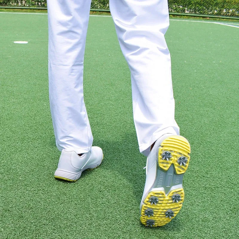 Professionelle wasserdichte Spikes Sneakers Schwarz Weiß Herren Trainer Große Größe Golfschuhe für Männer_voghion.com