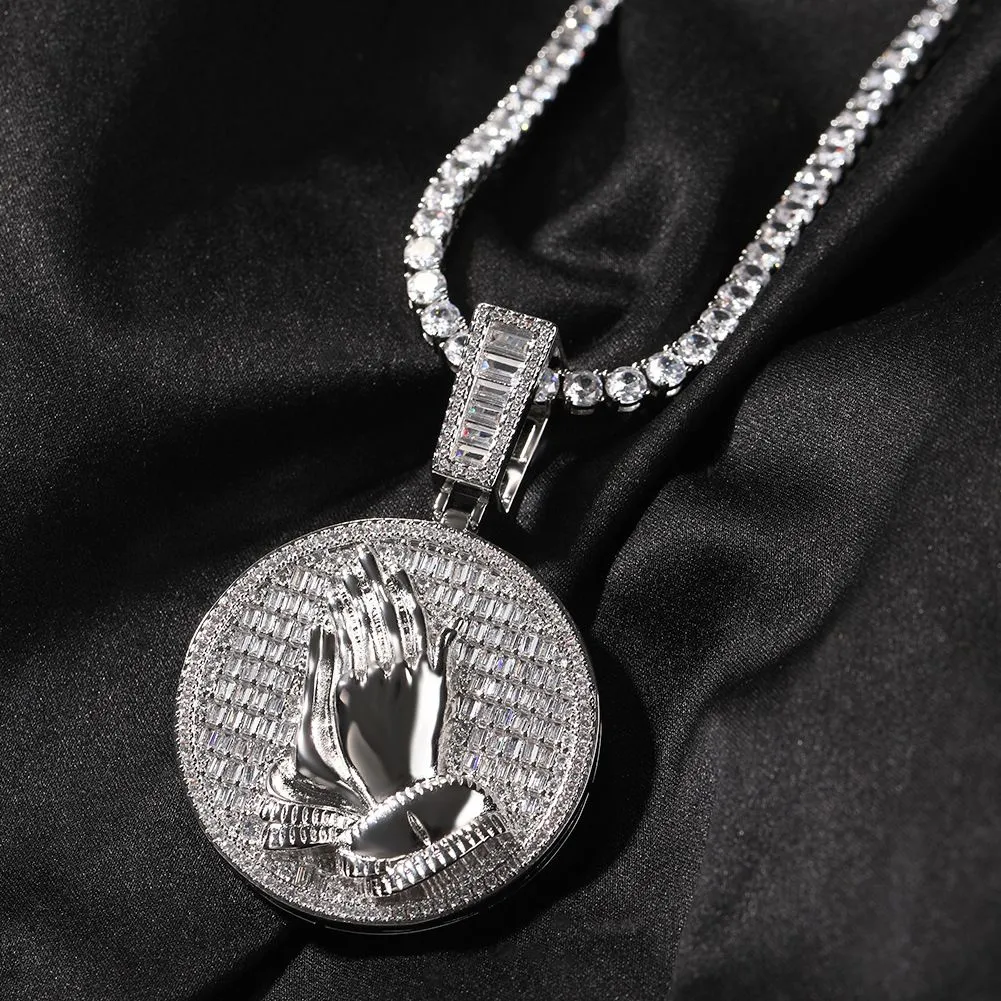 Collana con ciondoli Hip Hop che giocano con le mani, bling, regali di gioielli religiosi con zirconi completi_voghion.com