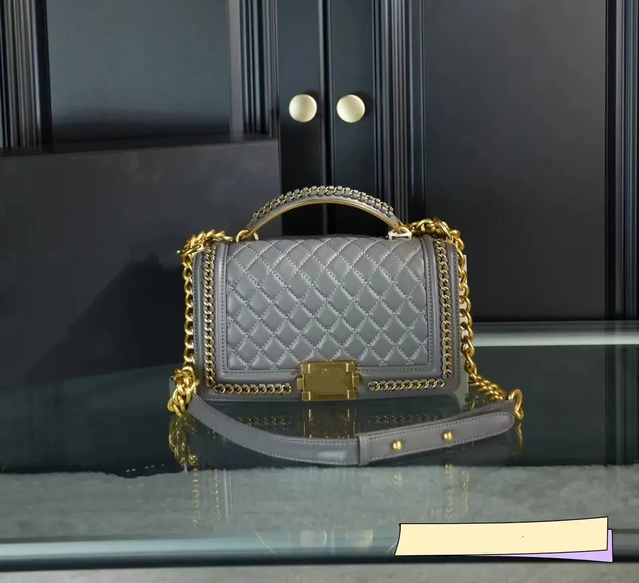 Top Fashion Design Women's Handbag Classic Spicy Mom Made Of Sheepskin Metal Chain Totes Dia Pattern Flip Bag Retro_voghion.com