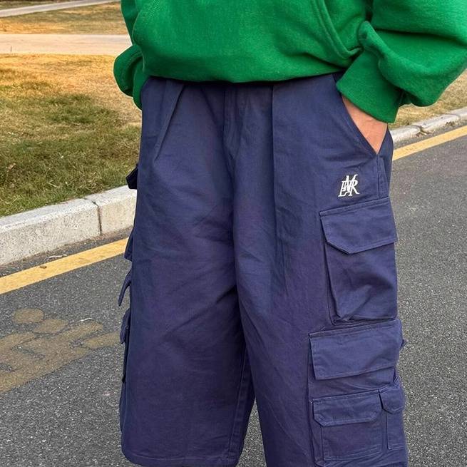 ​​"Men's Wide-Leg Cargo Jeans – Multi-Pocket Utility Design (Relaxed Fit, Streetwear, Summer Casual, Straight Cut, 7/8 Length)"​​_mkmklike.com