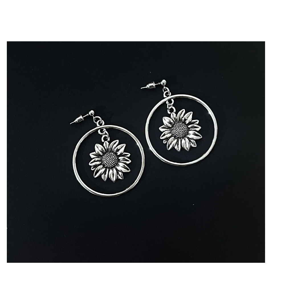 Orecchini Girasole Orecchini a bottone in argento, orecchini ipoallergenici_voghion.com