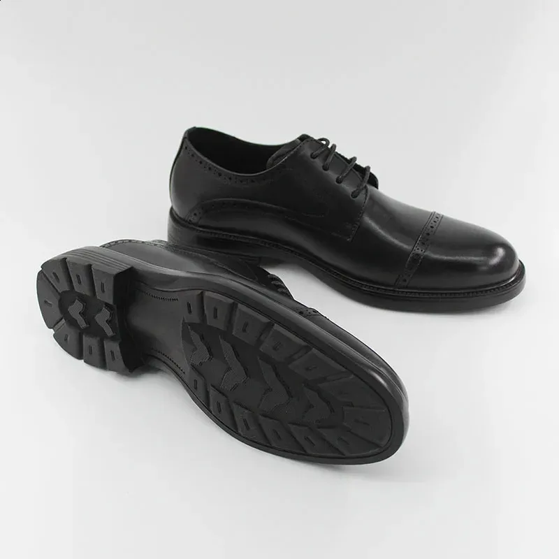 Vestido formal masculino de couro respirável de alta qualidade para escritório Oxford sapatos baixos para casamento 240911_voghion.com