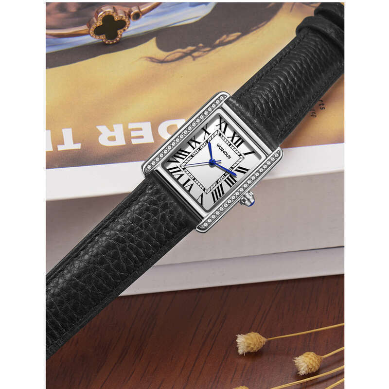 Orologio da donna con cinturino in pelle al quarzo impermeabile di nuova tendenza della moda 2022_voghion.com