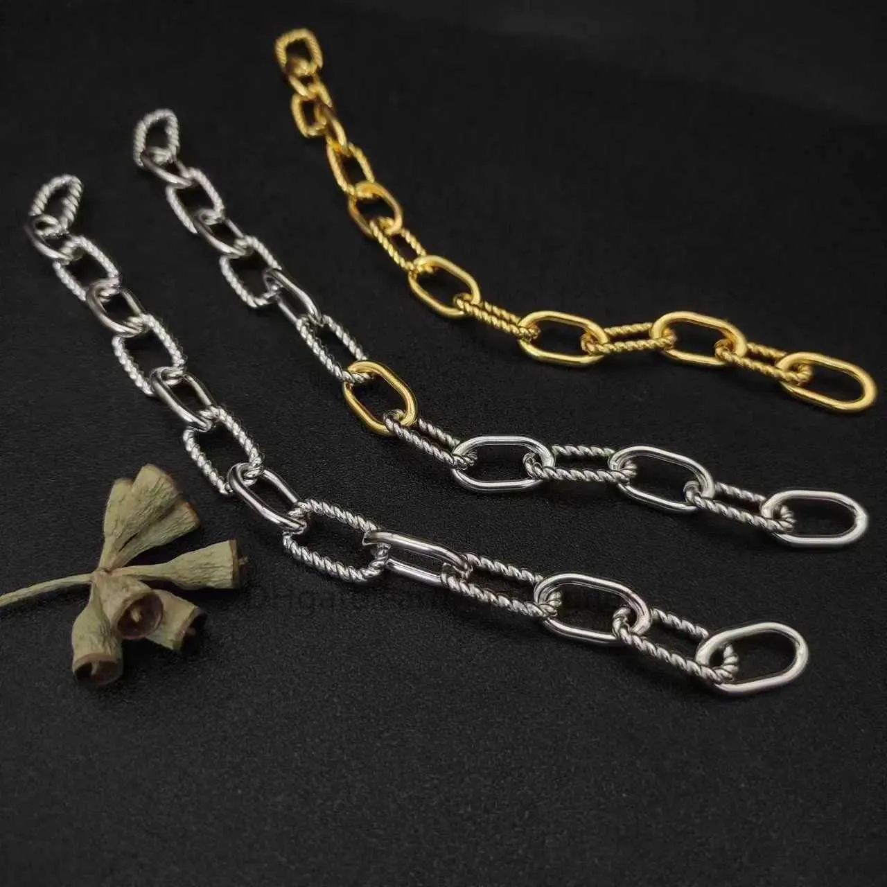 Braccialetti Braccialetti Uomo Gioielli di Design Donna Ciondolo Catena Bracciale Donna Rame Gioielli di Marca Moda Polso Per_voghion.com