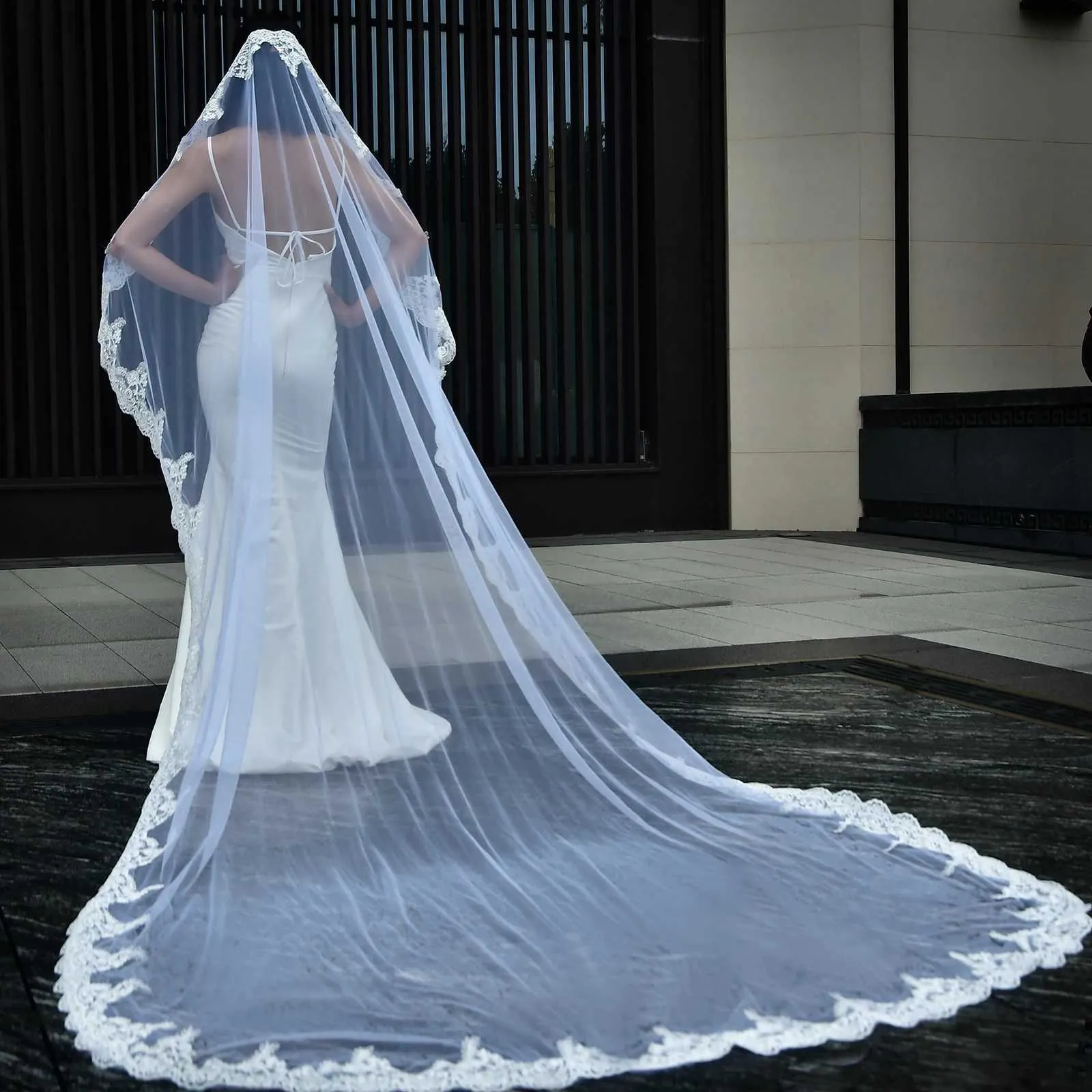 Gioielli per capelli MZA49 Velo da cattedrale lungo con applicazioni in pizzo e bordo in tulle morbido, accessori per abito da sposa_voghion.com