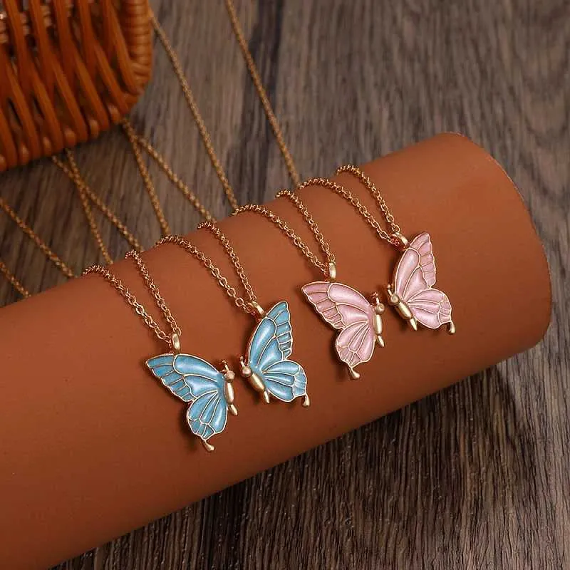 Butterfly Pendant Necklace For Couples Two-piece Jewelry Set_voghion.com