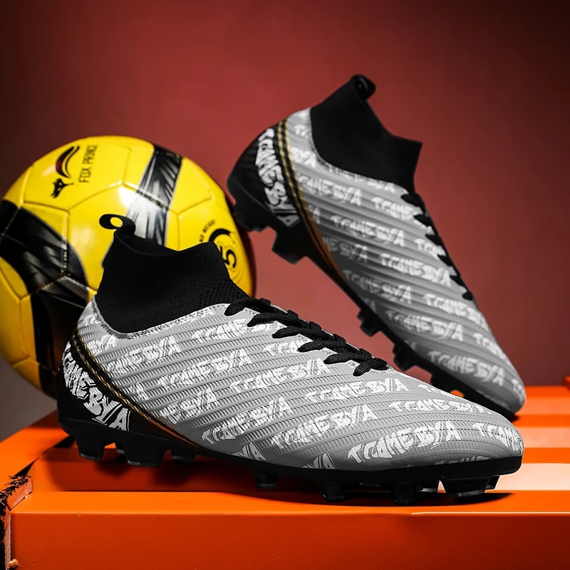 Männer Outdoor Hot Sale Ultraleicht Fussballschuhe High-Top FG/TF Professionell Laang Spikes Knöchel Unisex Komfort Fussball_voghion.com