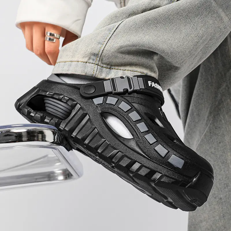 Men's Breathable Hole Sandals For Men Lightweight Beach Slippers_voghion.com
