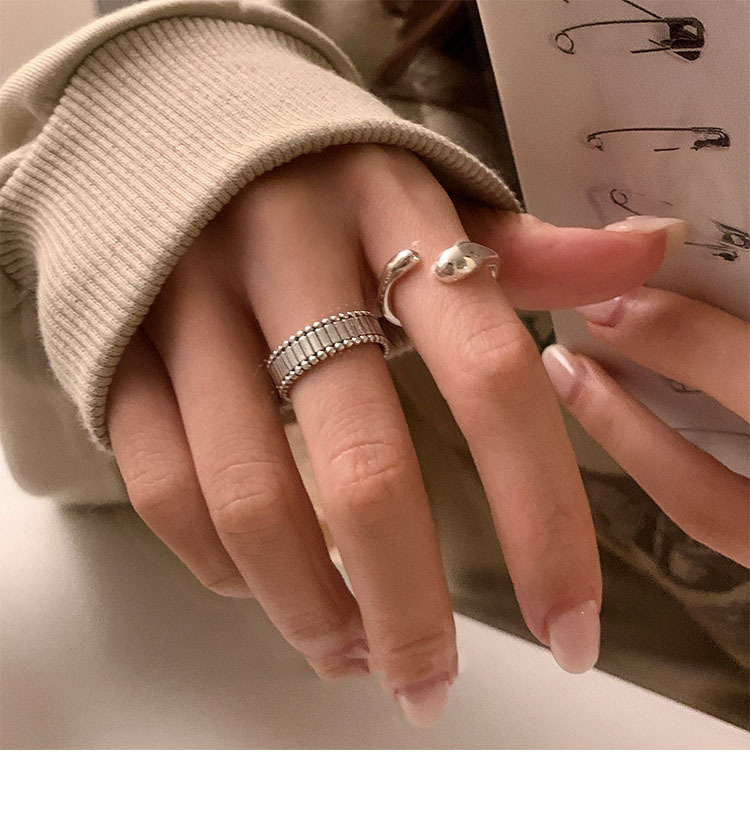 Unique Design Sterling Silver Irregular Geometry 2023 New Fashion Index Finger Ring Personalized_voghion.com