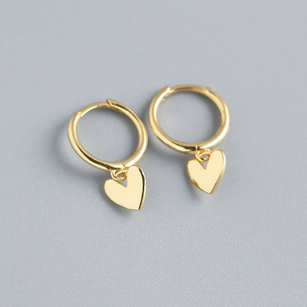 S Donna Instagram Style Edizione coreana Smooth Peach Heart Ear Buckles Super Immortal Piccoli orecchini in argento fresco_voghion.com