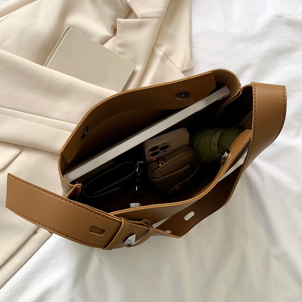 Modna skórzana torba shopper dla kobiet 2023 Tend Female Prosta duża torba na ramię o dużej pojemności Torebki i portfele_voghion.com