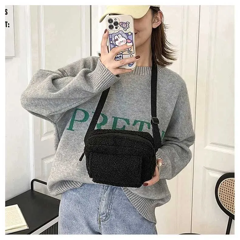 New Plush Fabric Womens Shoulder Crossbody Small Fashion Lambs Wool Fluffy Fur Winter Female Bag Designer_voghion.com